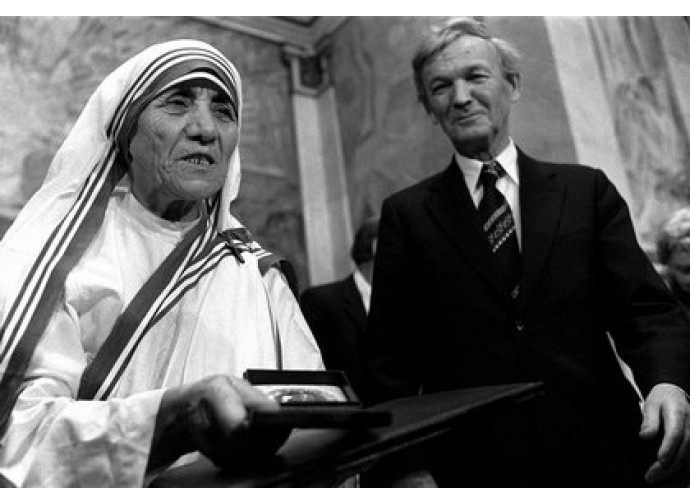 Madre Teresa ritira il premio Nobel per la pace